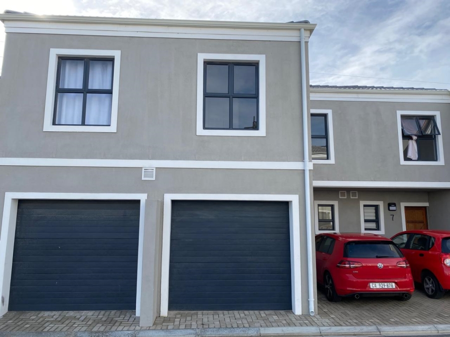 3 Bedroom Property for Sale in Parklands Western Cape